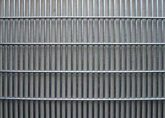 ওয়েল্ডেড তারের নিরাপত্তা বেড়া ৪-১১ গেজ উচ্চ দৃঢ়তা বিরোধী-ক্ষয়