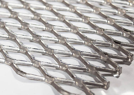 অ্যান্টি-স্লিপ বৈশিষ্ট্য সহ উত্থাপিত প্রসারিত ধাতব শীট